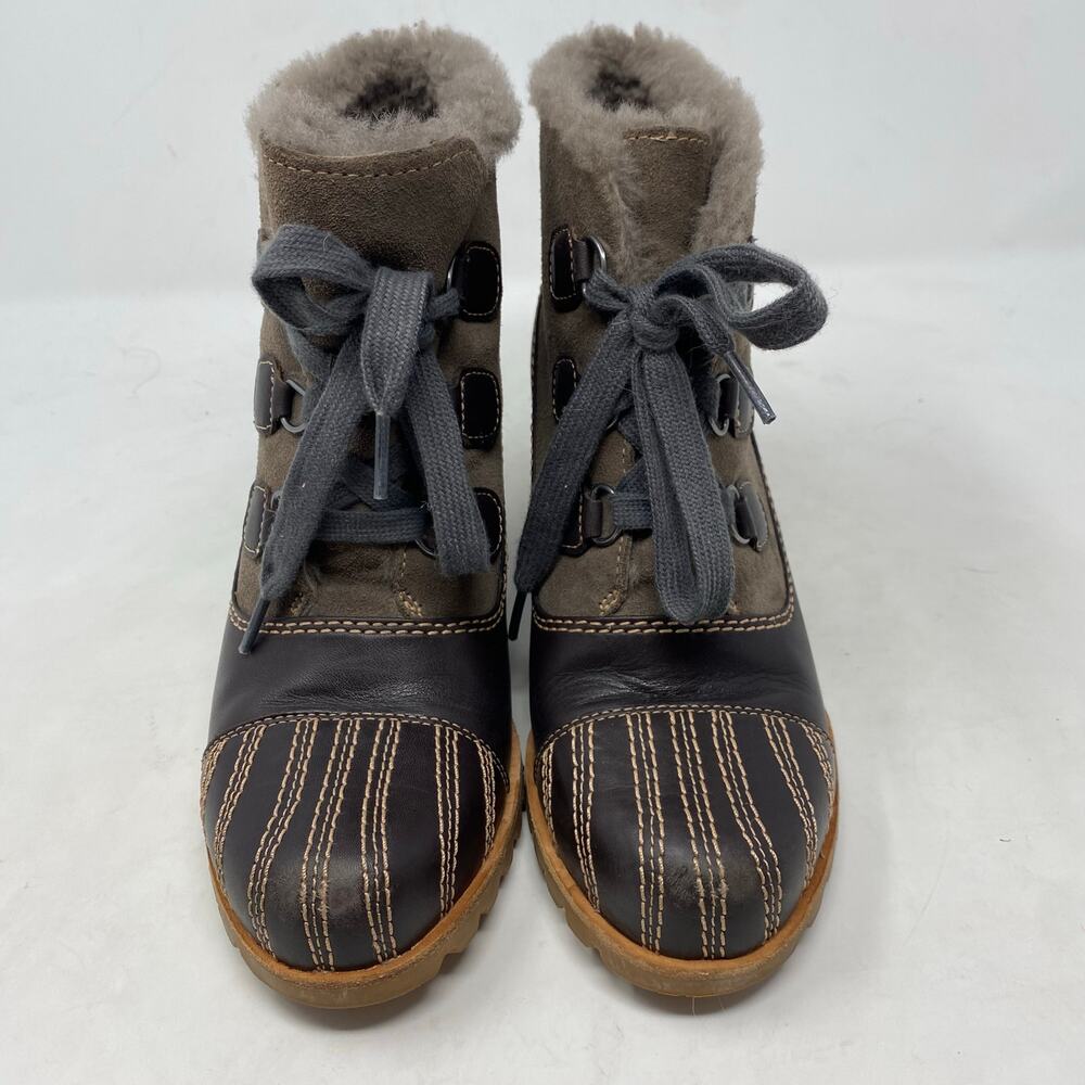 UGG Alasdair Waterproof Suede Sheepskin Wedge Booties Women Size 7.5 - Picture 3 of 7